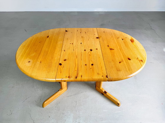 Image 1 of Uitschuifbare vintage eettafel grenen in de stijl van Rainer Daumiller