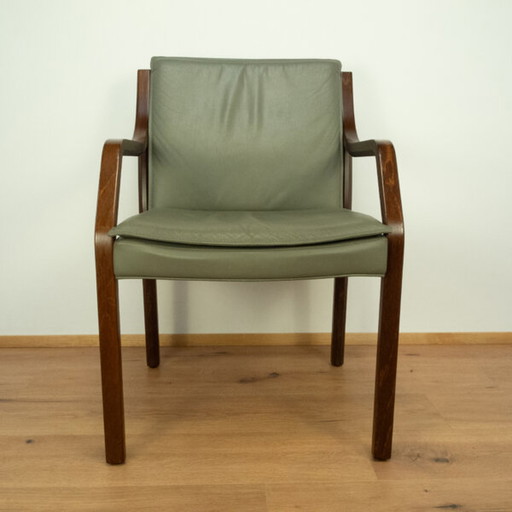 Fauteuil uit 1980 uit de kunstcollectie van Walter Knoll