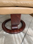2x Ekornes relax fauteuils + voetenbank