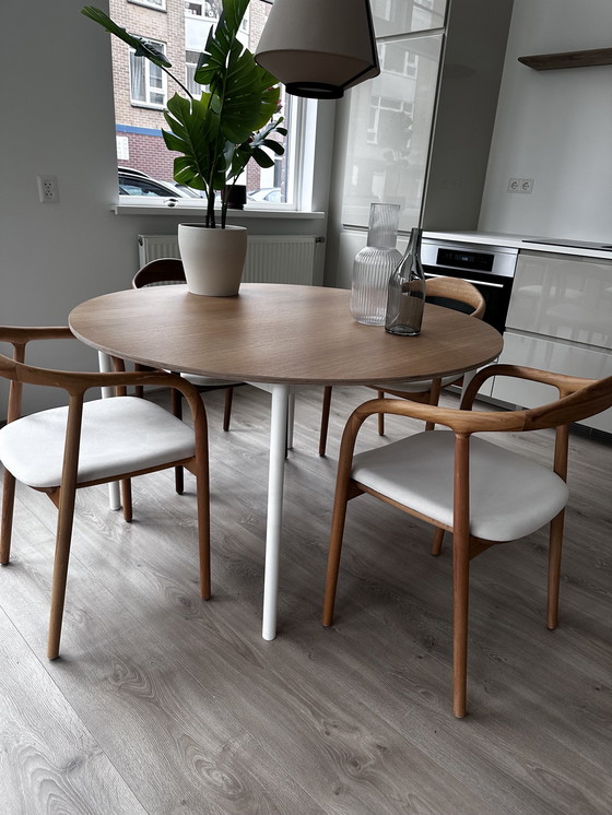 Image 1 of Muuto Base Tafel Eiken Wit Showmodel Nieuw