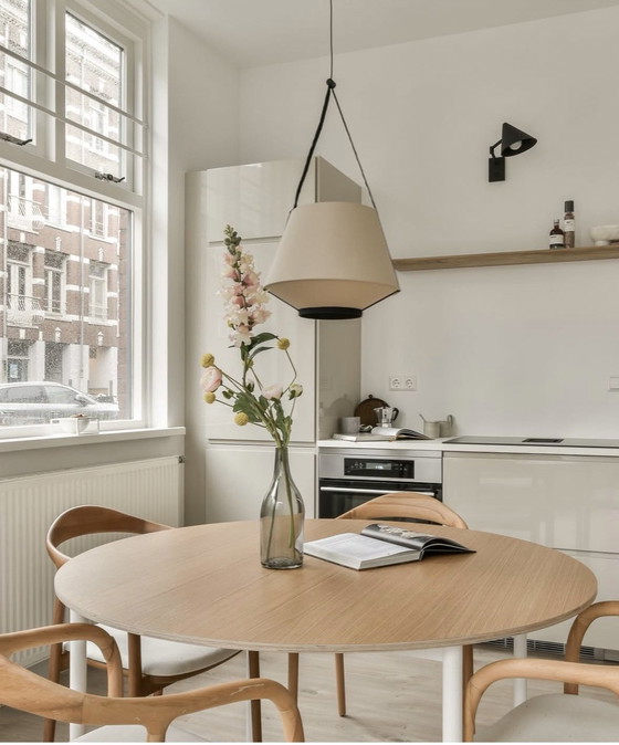 Image 1 of Muuto Base Tafel Eiken Wit Showmodel Nieuw