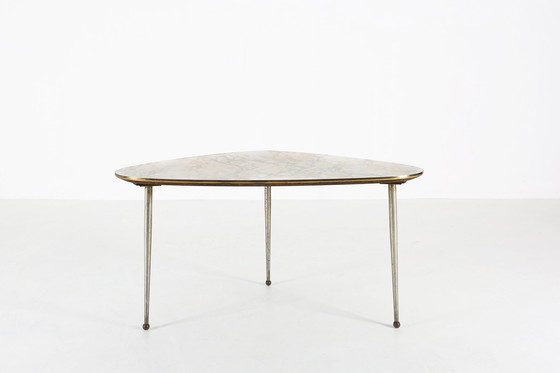 Image 1 of Mid Century Moderne Driepoot Salontafel Met Marmerprint Bovenblad, 1960S