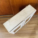 Vintage houten medicijnkastje met spiegel