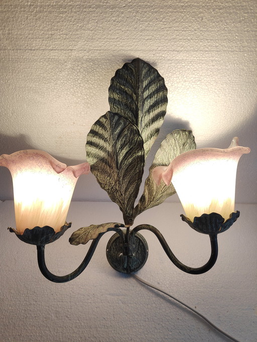 Herda groene metalen wandlamp met murano kelken 