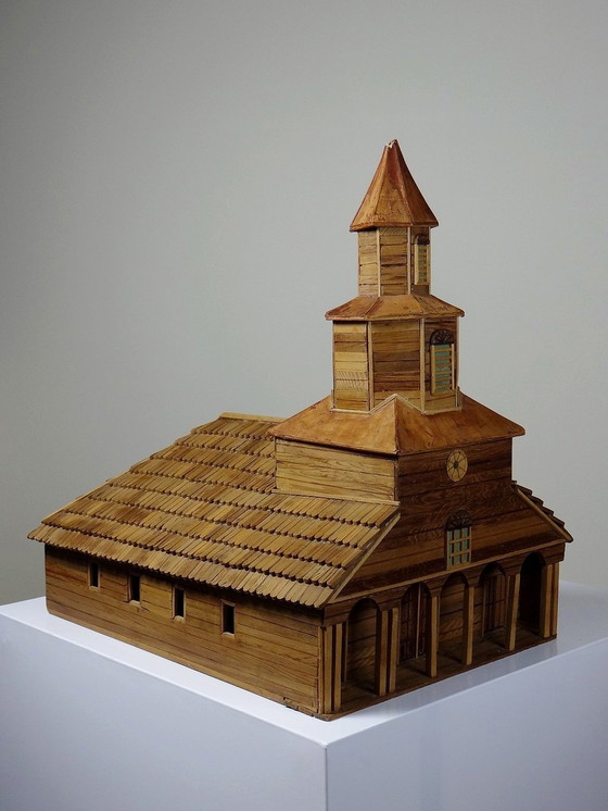 Image 1 of Houten kerkmodel uit de jaren 50-70 "Iglesia Nercon Chiloe Chili