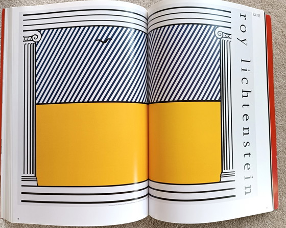 Image 1 of Roy Lichtenstein poster boek