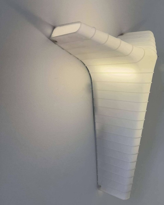 Image 1 of Perspex wandlamp, Italië 1980