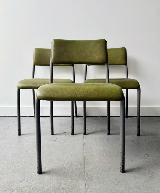 Image 1 of Set van 3 vintage stapelbare stoelen met groen vinyl