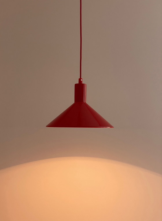 Image 1 of Vintage Deens Design Lamp ‘Super Light’ rood