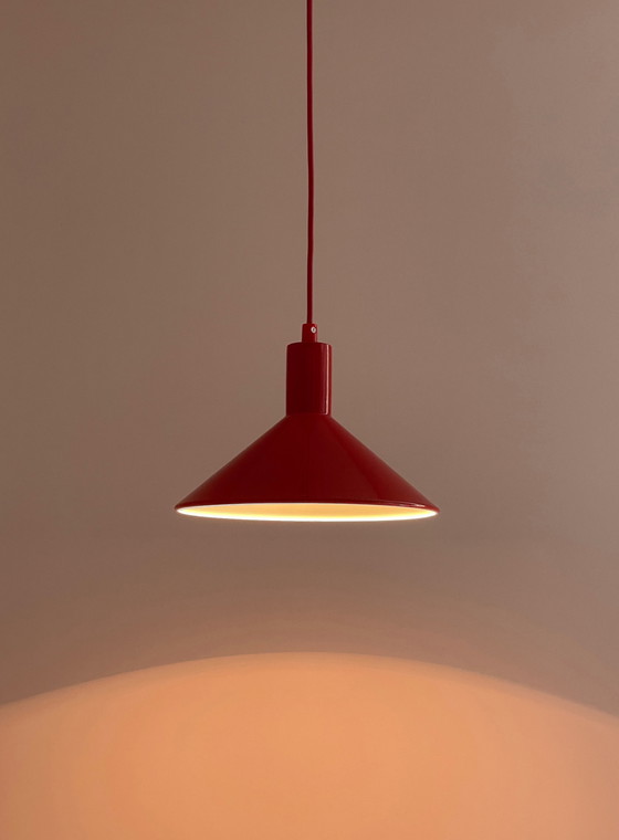 Image 1 of Vintage Deens Design Lamp ‘Super Light’ rood