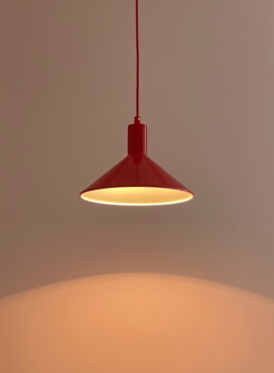 Image 1 of Vintage Deens Design Lamp ‘Super Light’ rood