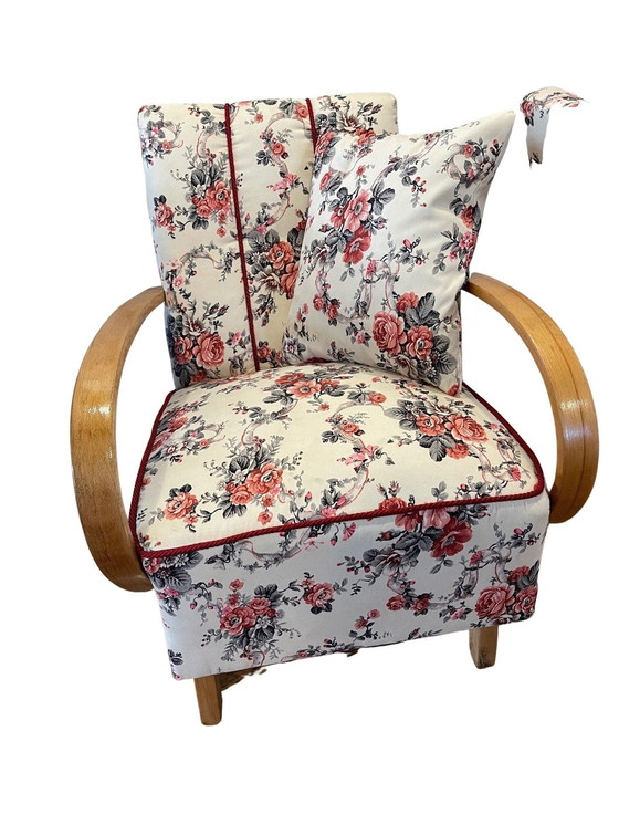 Image 1 of Paar Halabala stoelen gerestaureerd, wit met bloemen