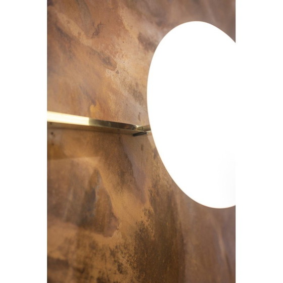 Image 1 of Vintage wandlamp in verguld messing en wit opaline, Italië