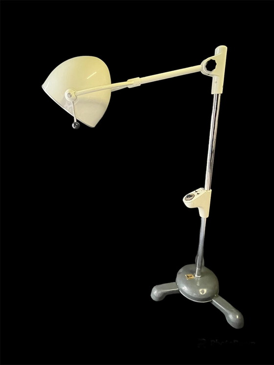 Image 1 of Vintage industriële ziekenhuis warmte lamp