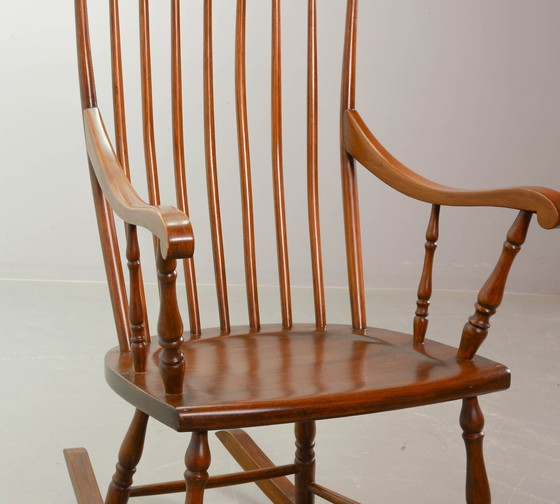 Image 1 of Klassieke Vintage Oakwood Hoge Schommelstoel met Spindle Rug, 1960S.