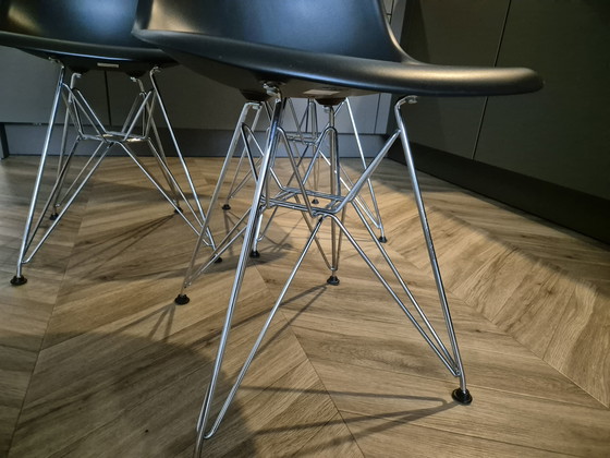 Image 1 of 3x Vitra DSR stoelen by Charles & Ray Eames stoel