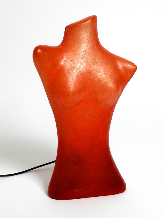 Image 1 of Uitzonderlijke 1960 vrouwen torso tafellamp van glasvezel in rood