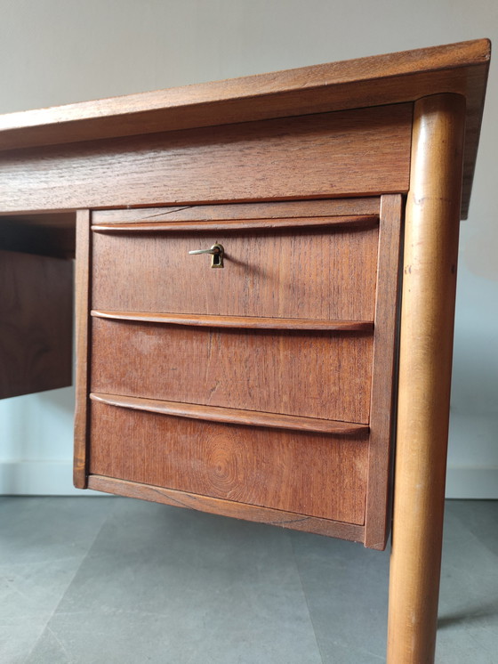 Image 1 of Vintage Deens bureau in teak