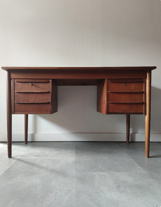 Image 1 of Vintage Deens bureau in teak