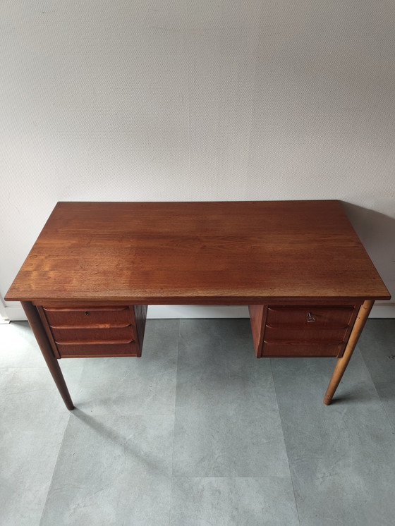 Image 1 of Vintage Deens bureau in teak