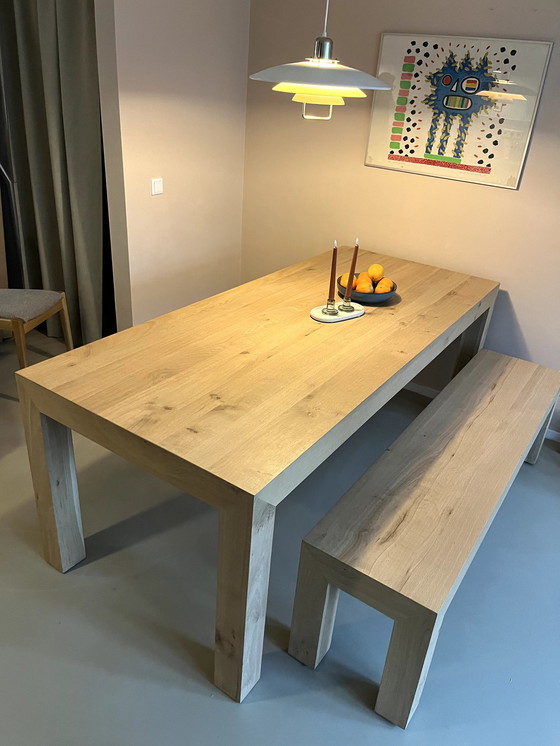 Image 1 of Massief Eiken Houten Eettafel Met Bijpassend Bankje