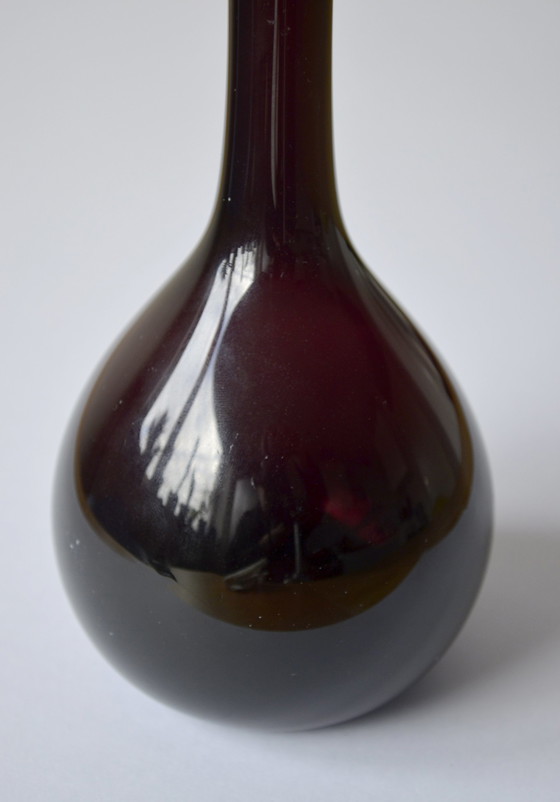 Image 1 of Arthur Percy aubergine vaas