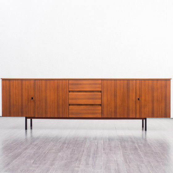 Image 1 of Jaren '60 dressoir, walnoot, 248cm, gerestaureerd