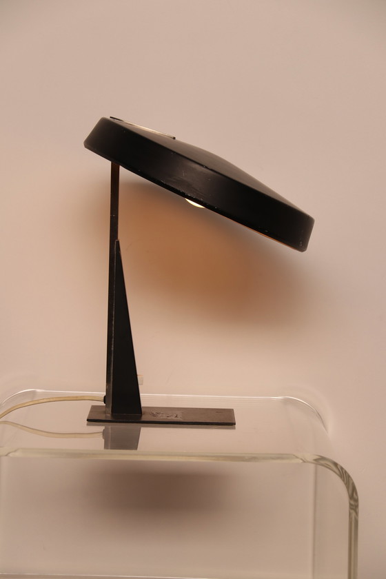 Image 1 of Bureaulamp in zwart metaal van Louis Kalff voor Philips - NL - jaren 50