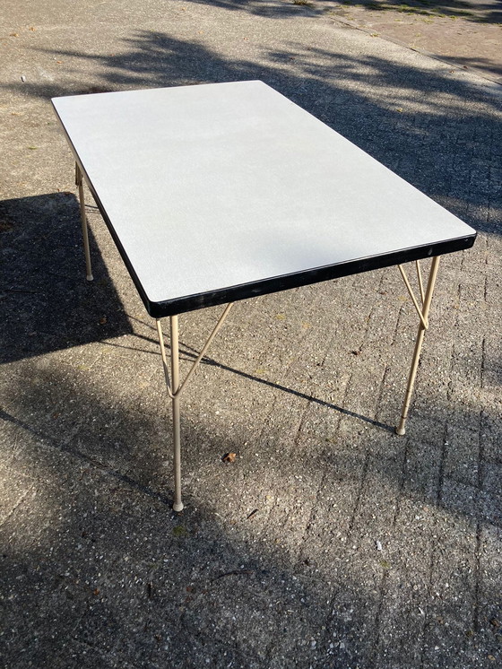 Image 1 of Tafel Gispen