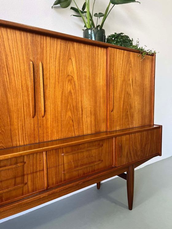 Image 1 of Vintage Deens highboard