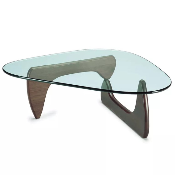 Image 1 of Vitra Noguchi Coffee Table walnoten hout