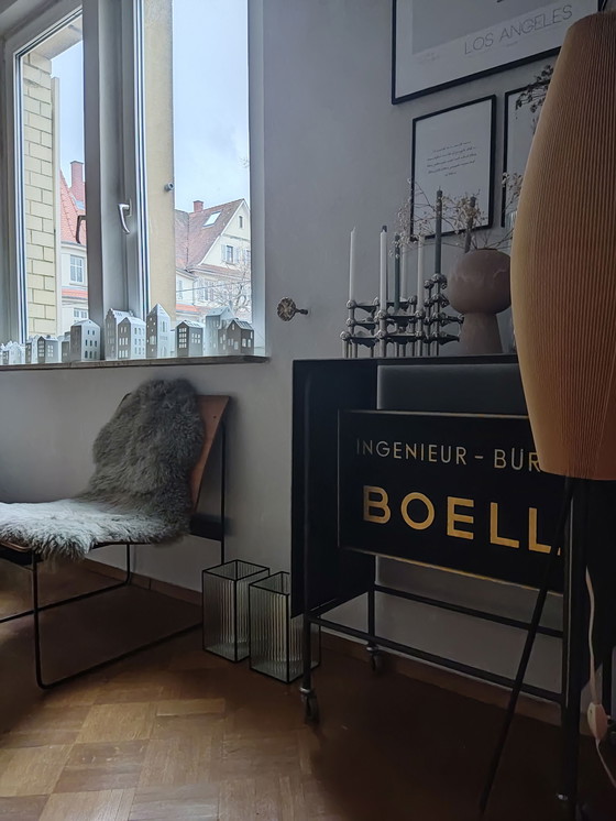 Image 1 of Console, bar trolley, modern industrieel, Boell, uniek stuk, ruw staal, oprolbaar, zwart-goud