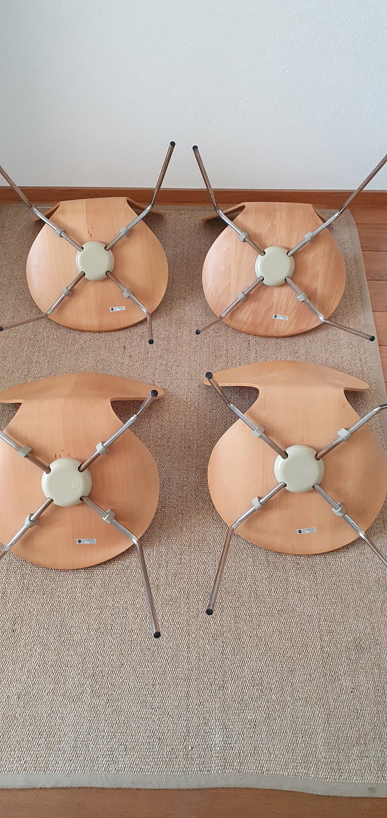 Image 1 of Fritz Hansen tafel + 4x vlinderstoel