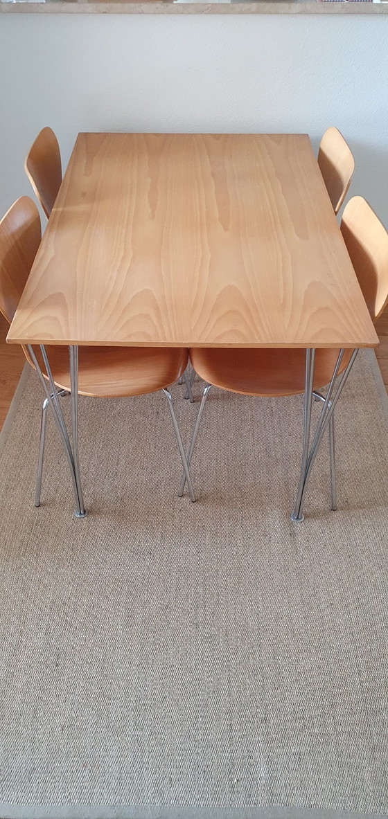 Image 1 of Fritz Hansen tafel + 4x vlinderstoel