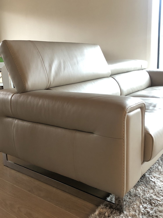 Image 1 of Natuzzi Etoile bank