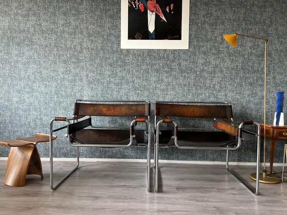 Image 1 of 2x Bononia/Gavina Wassily B3 Stoelen van Marcel Breuer