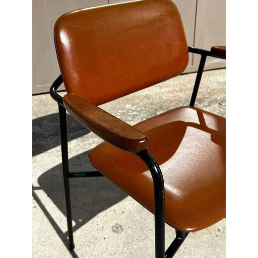 Paar vintage fauteuils in zwart gelakt metaal en eiken, Frankrijk 1950