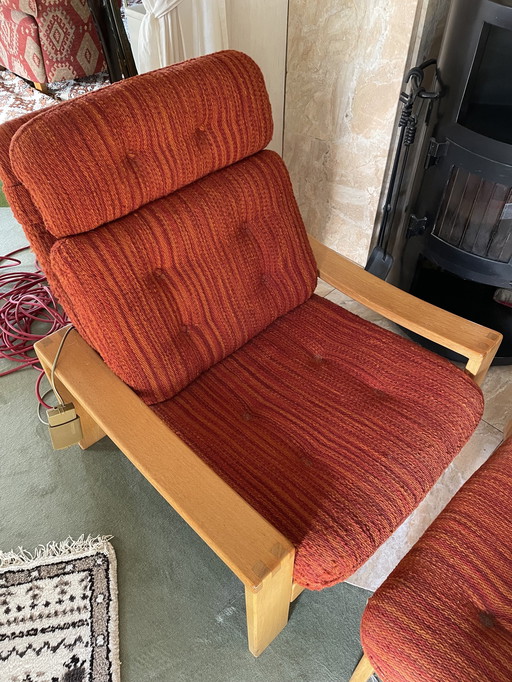 Vintage fauteuil met kruk