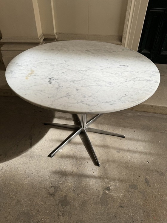 Image 1 of Arne Jacobsen marmeren tafel