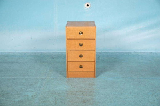 Image 1 of Minimalist blond Scandinavische ladekast eik, midmod chest