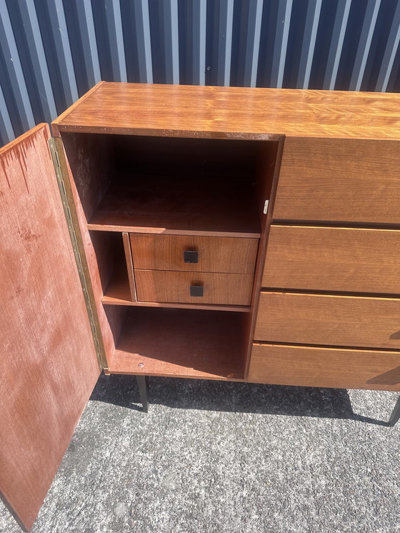 Image 1 of Vintage kastje dressoir halkast