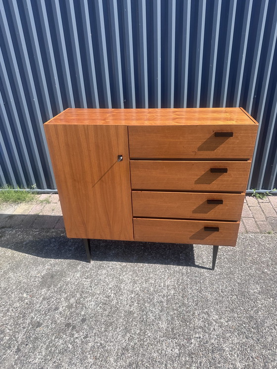 Image 1 of Vintage kastje dressoir halkast