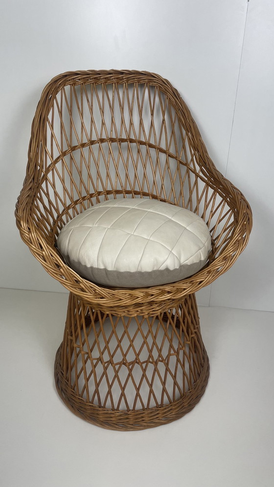 Image 1 of Vintage Rotan Kuipstoel 