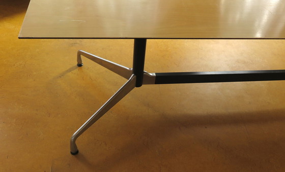 Image 1 of Vitra Segmented, Eames eettafel / bureau