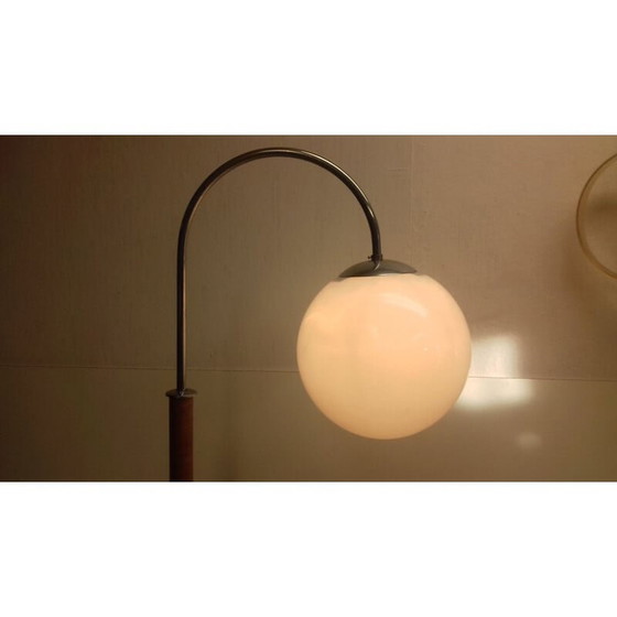Image 1 of Vintage Art Deco vloerlamp in glas, chroom en hout van Jindřich Halabala, Tsjecho-Slowakije 1930