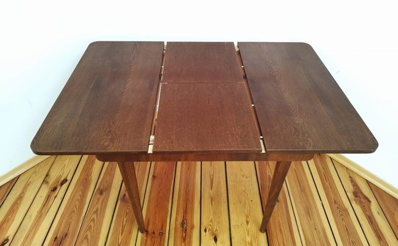 Image 1 of Tsjecho-Slowaakse uittrekbare tafel door J. Halabala voor Jitona, 1950S