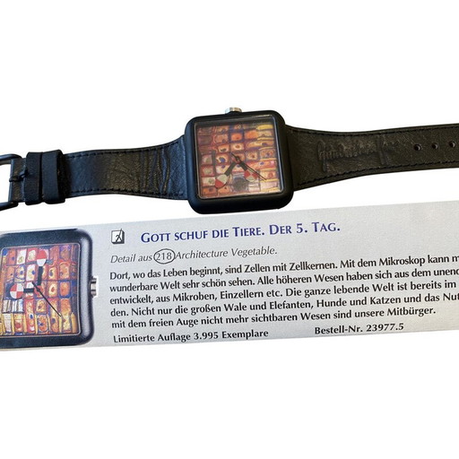 Vintage horloge van de Oostenrijkse kunstenaar Hundertwasser, jaren 1995