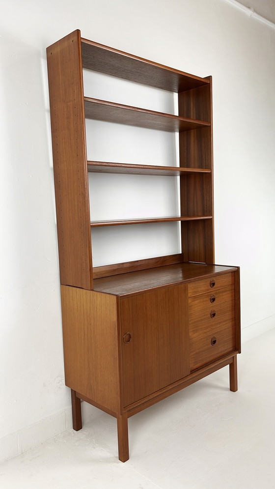 Image 1 of Zweedse Vintage Boekenkast Van Teak Fineer