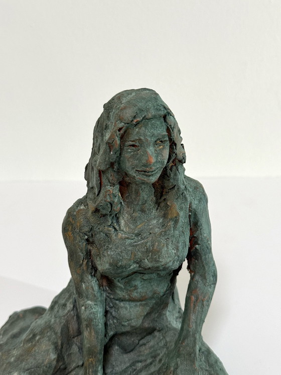 Image 1 of Terracotta sculptuur - een vrouw - Yolande Ide (1931)