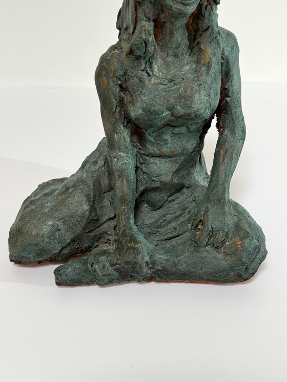 Image 1 of Terracotta sculptuur - een vrouw - Yolande Ide (1931)